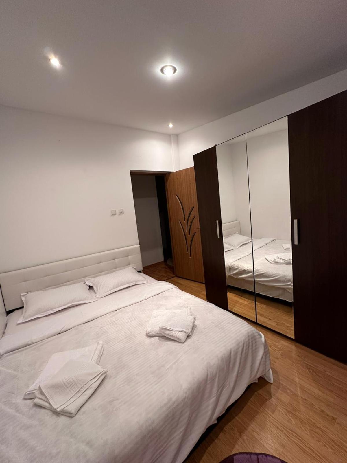 Special Apartment Nadeva 苏恰瓦 外观 照片